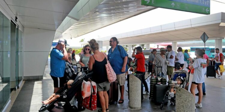 Estados Unidos alerta por viajes a Quintana Roo por el alza en la violencia y secuestros