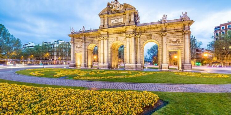 Descubre los mejores destinos nacionales para disfrutar al máximo del otoño