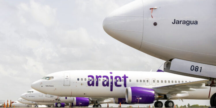 Arajet lanza vuelos directos a Bogotá y Medellín