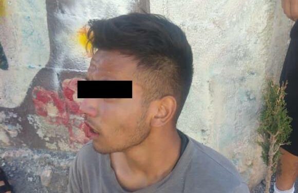 Asaltan a mujer en crucero de Saltillo; policía no quería llevarse al responsable