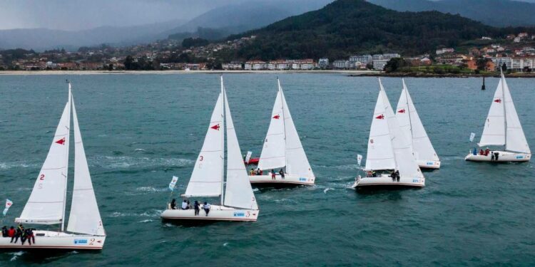 Baiona acoge el nacional de Cruceros