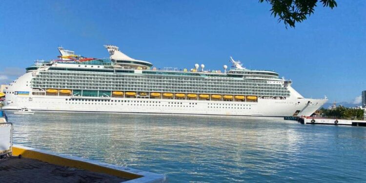 Buscan ampliar muelles de Puerto Vallarta en 2023