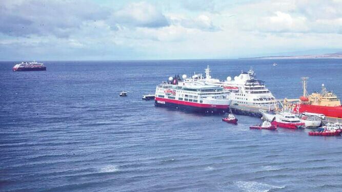 CPLT: Armada entregó información extemporánea sobre cruceros turísticos