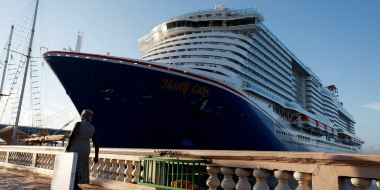Cancelan 21 paradas del crucero Carnival Mardi Gras en San Juan
