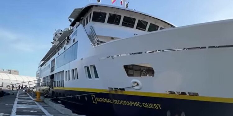 Cartagena recibió al crucero de exploración National Geographic