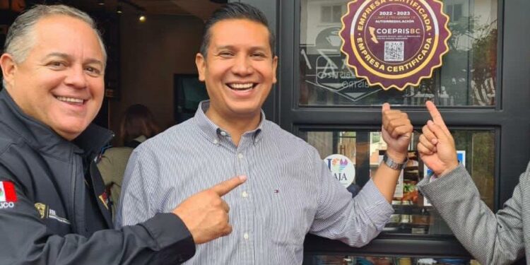 Certifican los primeros cinco restaurantes en zona turística de Ensenada tras pandemia