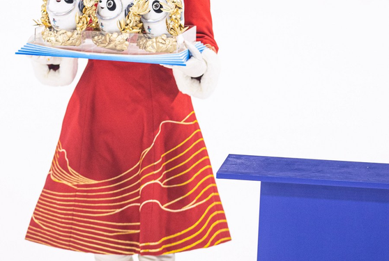 Comida, vestimenta y viajes: Una década de cambios en China - Política