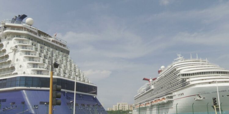 Deja doble arribo de cruceros en Vallarta casi 13 mdp