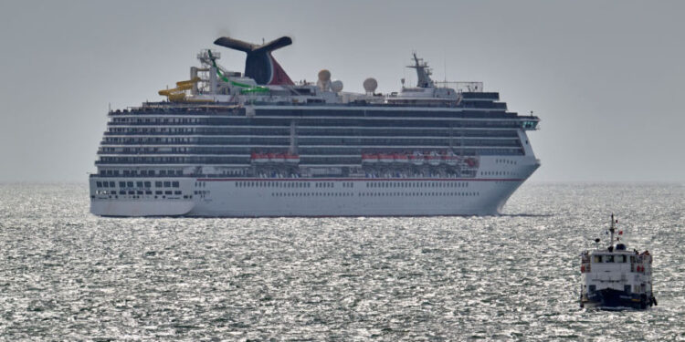 Desvían a Bahamas a más de 16,000 pasajeros y tripulantes de cruceros por la tormenta tropical Ian – Telemundo Miami (51)