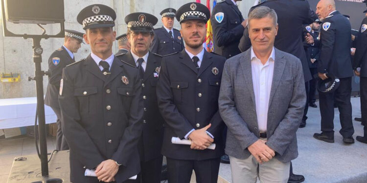 Dos nuevos agentes se incorporan definitivamente este lunes a la Policía Local