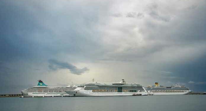 El Puerto de Tarragona recibe una escala triple de cruceros