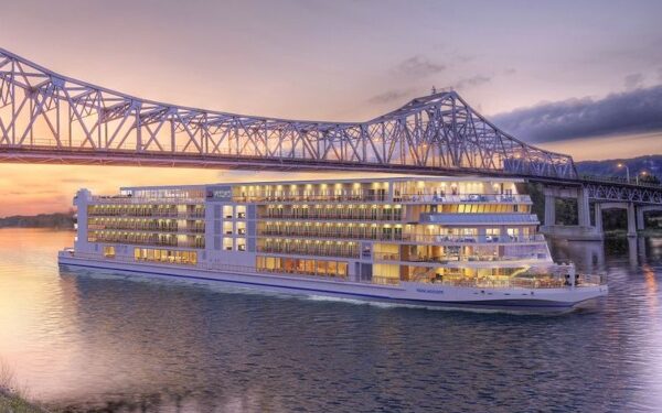 Falta de agua detuvo crucero por el Mississippi