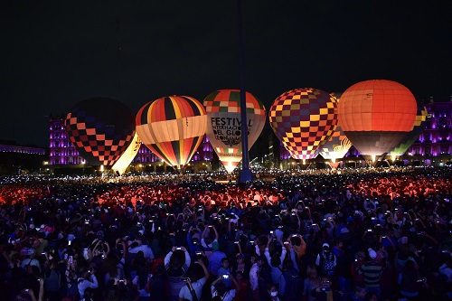 Anuncian los 20 años del Festival Internacional del Globo en el Zócalo