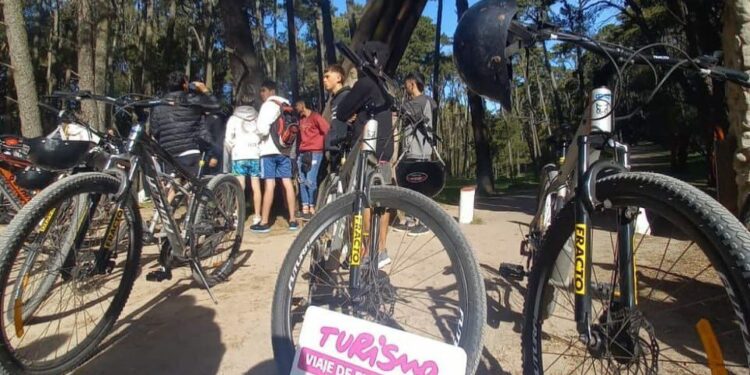 Grupos de la región disfrutan de sus viajes de fin de curso de la Provincia en Miramar