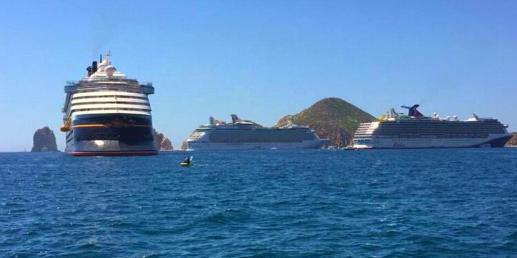 Habrá dos triples arribos de cruceros en el puerto de Cabo San Lucas - El Sudcaliforniano