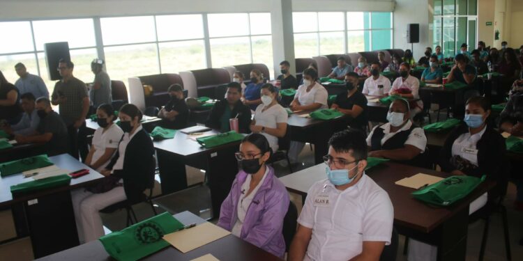 Imparten curso “Primer Respondiente en Atención a Urgencias Médicas”