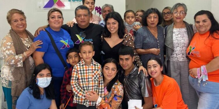 La agencia de viajes Xinas Tours abre sus puertas
