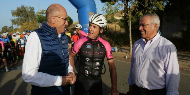 Las 4 Cimas convierte al destino Costa de Almería en un paraíso para el ciclismo