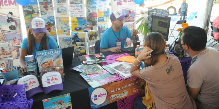 Leoneses ahorran todo el año para ir a la playa - El Sol de León