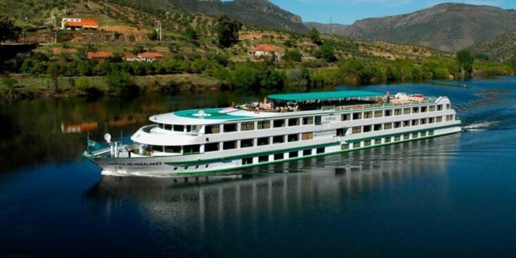 Los cruceros impulsan el turismo internacional de Salamanca