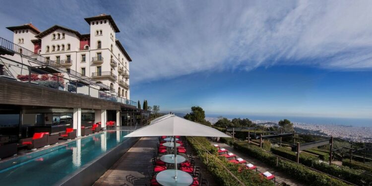 Los hoteles cinco estrellas Miramar y La Florida, a la venta por 60 millones de euros