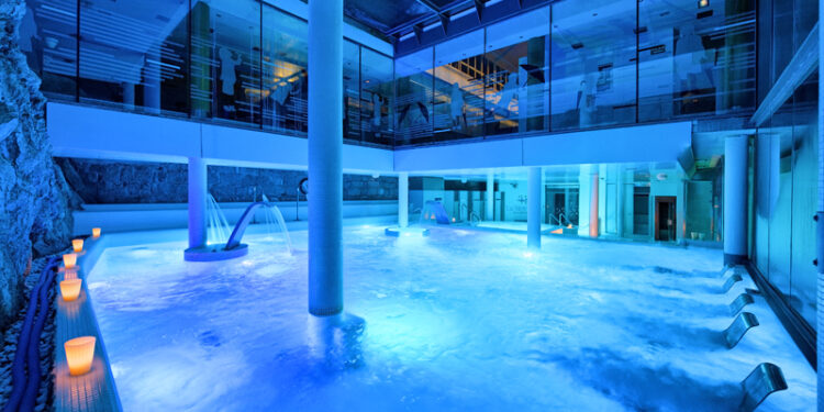 Piscina del Balneario La Hermida.