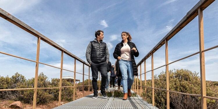 Luque participó junto a Loyola del lanzamiento de la temporada turística en Camarones