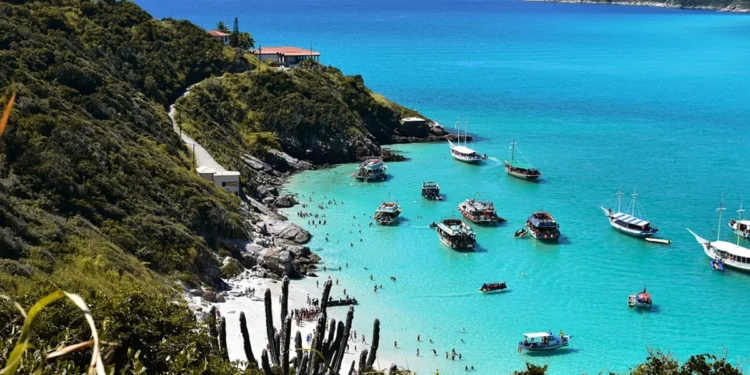 Magallánicos están optando por viajar a Brasil y al resto de Chile en vacaciones