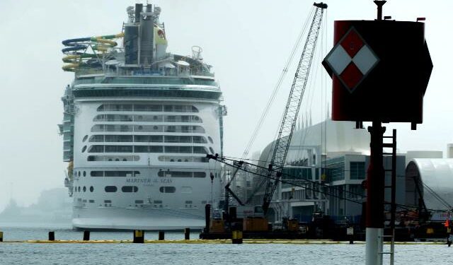 NY negocia con cuatro compañías de cruceros para alojar inmigrantes