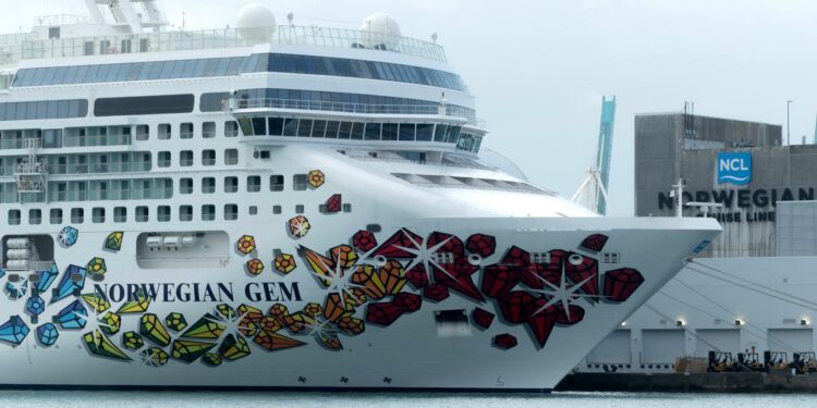 Norwegian elimina todas sus medidas contra COVID-19 en cruceros
