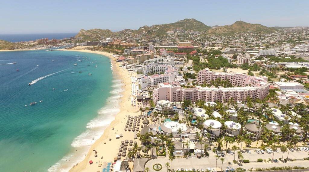 Ocupación hotelera cerca del 60% en 70 destinos turísticos de México de enero a agosto de 2022