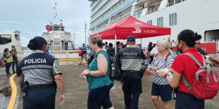 Panamá ha recibido 3 mil 219 turistas desde que empezó la Temporada de Cruceros