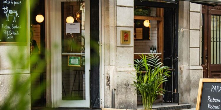 Paradiso, el mejor bar del mundo, está escondido tras una tienda de pastrami – El Financiero