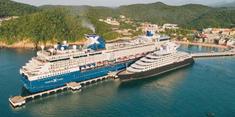 Recibe Huatulco dos cruceros en su puerto