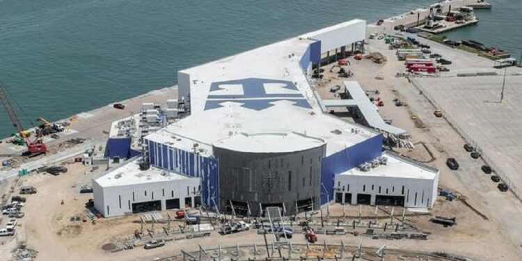 Royal Caribbean abrirá la primera terminal de cruceros de energía 0 del mundo