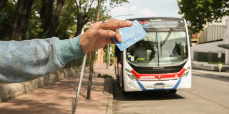 SUBE llega a La Banda: más de 123 mil personas podrán viajar con la tarjeta SUBE en el transporte público