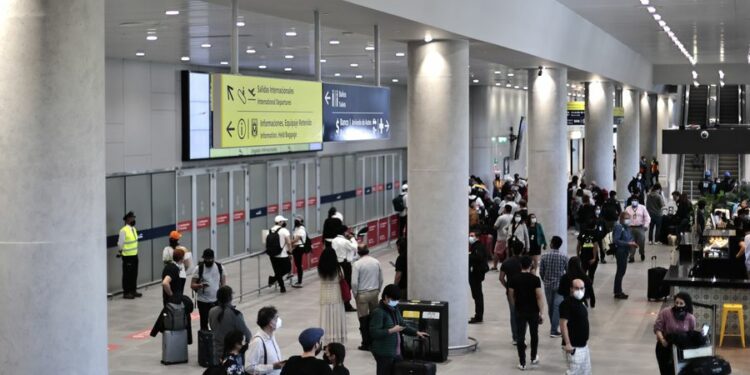Se estima que este fin de semana largo se realicen 1,2 millones de viajes a lo largo de todo Chile con pernoctación