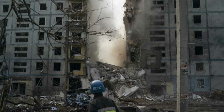 Ucrania acusa a Rusia de un nuevo bombardeo en Zaporiyia