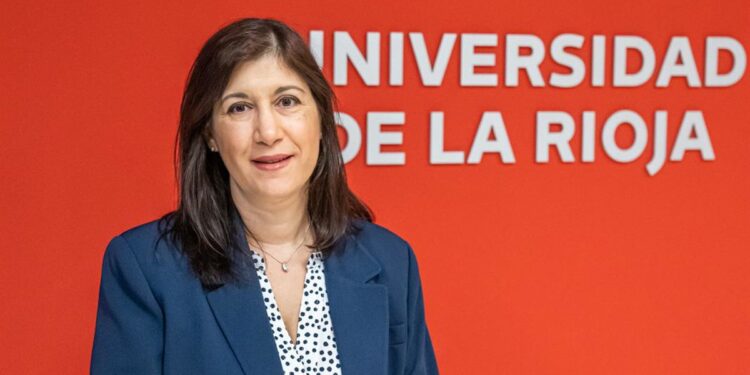 Una tesis doctoral de la UR analiza cómo deben optimizar sus páginas de internet los hoteles para conseguir más reservas