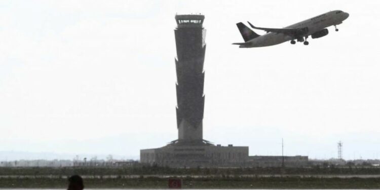 Viajes desde el AIFA aumentan un 82% en septiembre