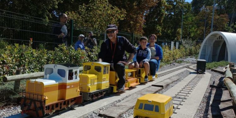 Viajes gratis en trenes en miniatura en Zamora