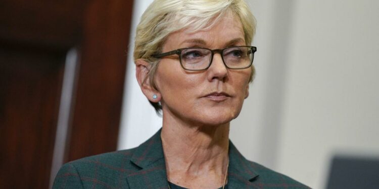 Visita de Energía federal en medio de apagones | Agencias