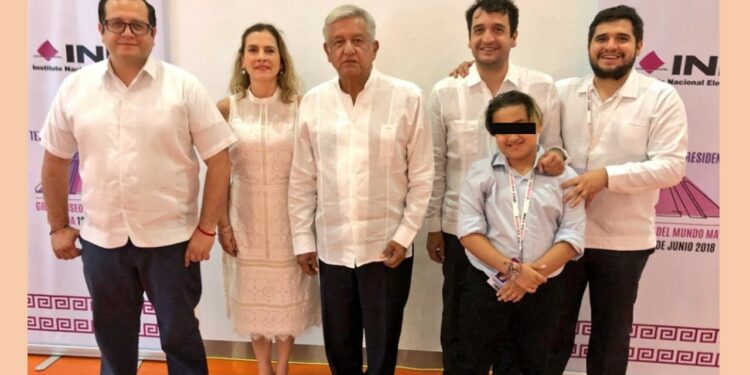 documentan viajes de Beatriz Gutiérrez y su hijo a Houston, Reino Unido, Francia, Italia, Alemania, Polonia y Japón, acompañados de personal militar – La Clave Online