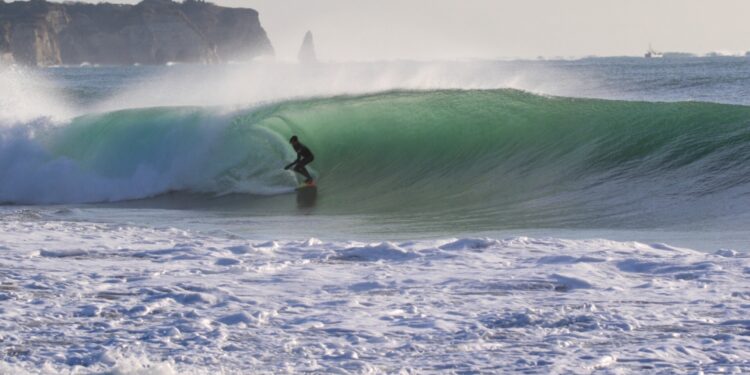 la oportunidad económica del turismo de surf