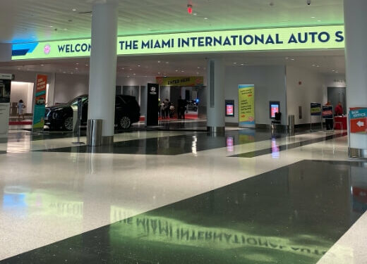 Playoffs de la copa NASCAR, disfraces extravagantes y cientos de autos: los eventos más atractivos del mes de octubre están en Miami y Miami Beach