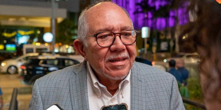 ¿Quién se queda o se va de Sectur? 'Químico' Benítez responde