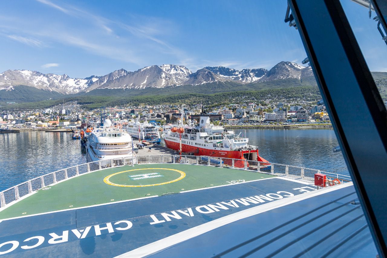 El crucero antártico “Le Commandant Charcot” llegó por primera vez a Ushuaia