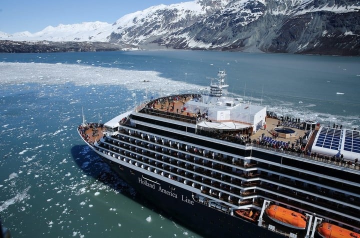 Uno de los barcos de Holland, que tiene varias propuestas en el sur. Foto Holland America Line