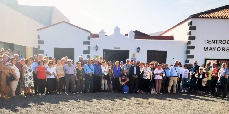 Los mayores de Antigua inician su viaje en crucero por el Mediterráneo