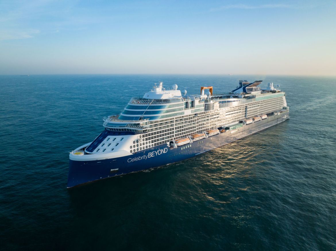 Celebrity Beyond demuestra una nueva manera de viajar en crucero - copy-of-cel-by-drone-aerial-3-2